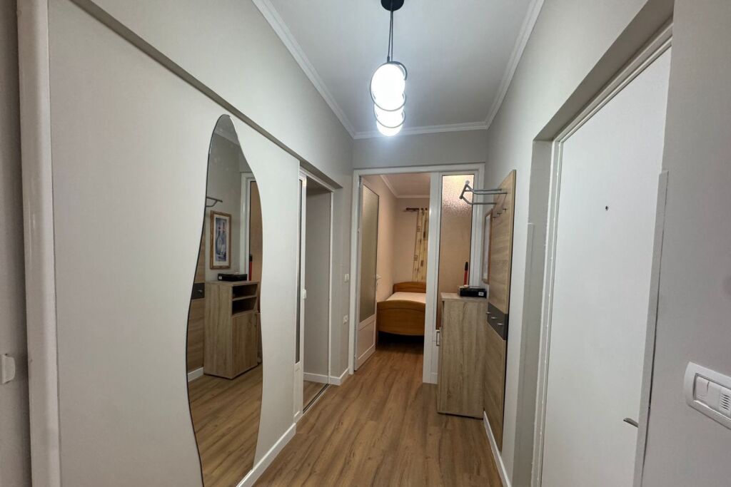 Qera | Apartament 2 + 1 | Blloku | 800 €/muaj