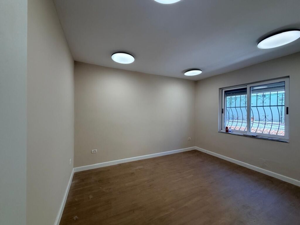 Office for rent, Margarita Tutulani, Kosovareve Street