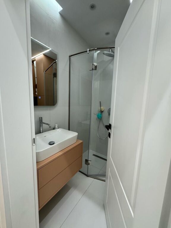 Affitto | Apartament 1 + 1 | Rruga 5 Maji | 500 €/mese