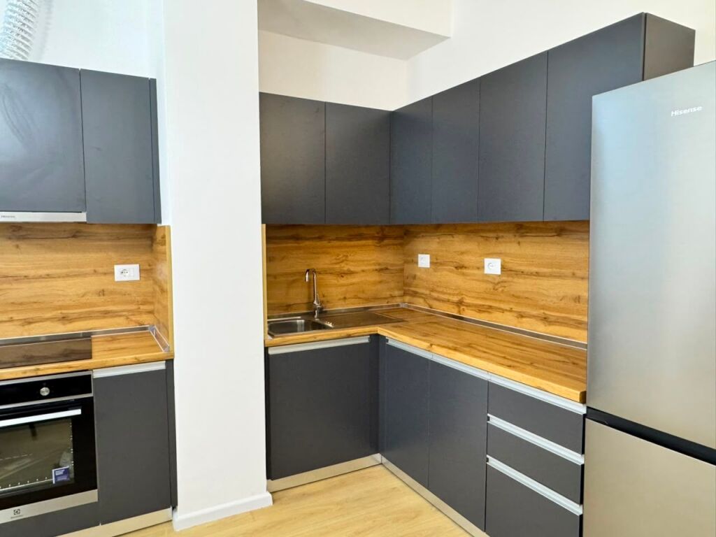 Jepet me qira apartament 2+1