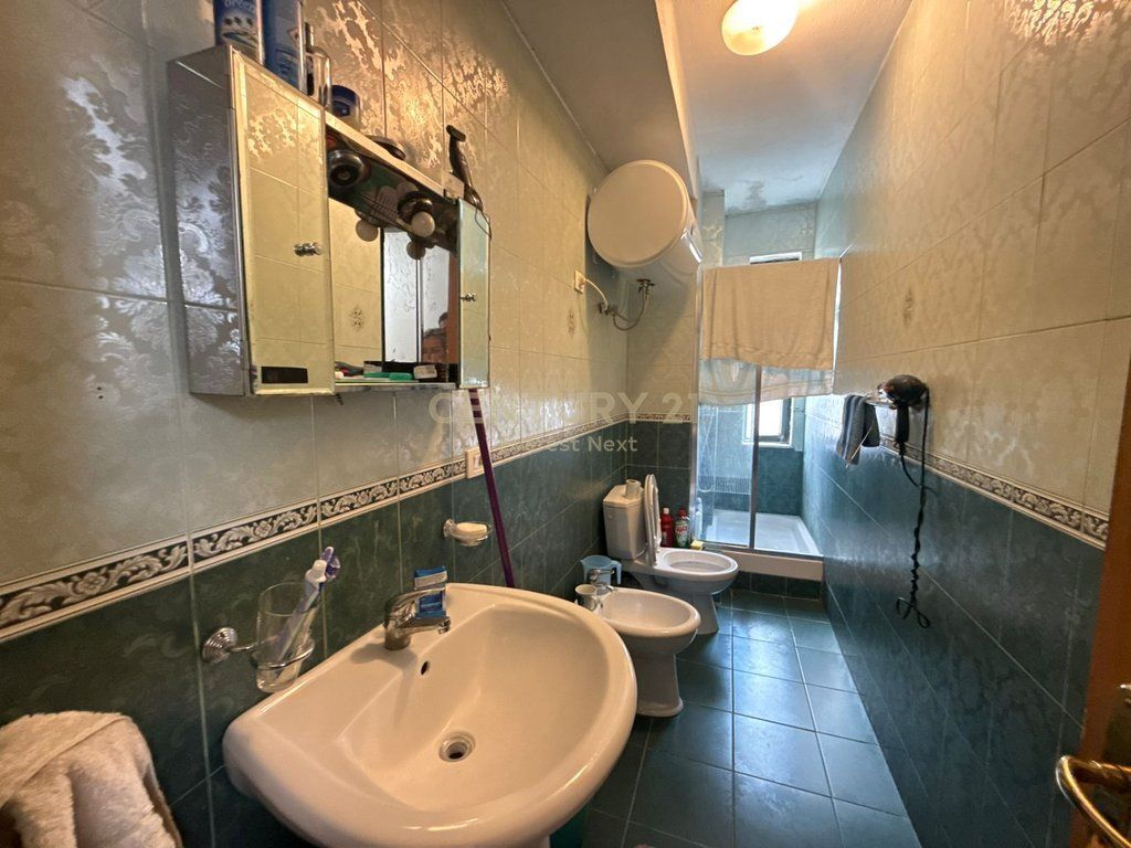 Apartament 3+1 per Qira prane Diges se Liqenit! 800 € /Muaj