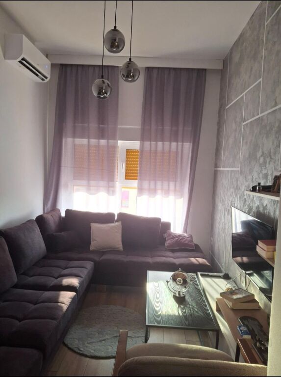 Apartment 1+1+ parking space for rent, Ali Dem at Kompleksi Mangalem 500 Thousand old lek