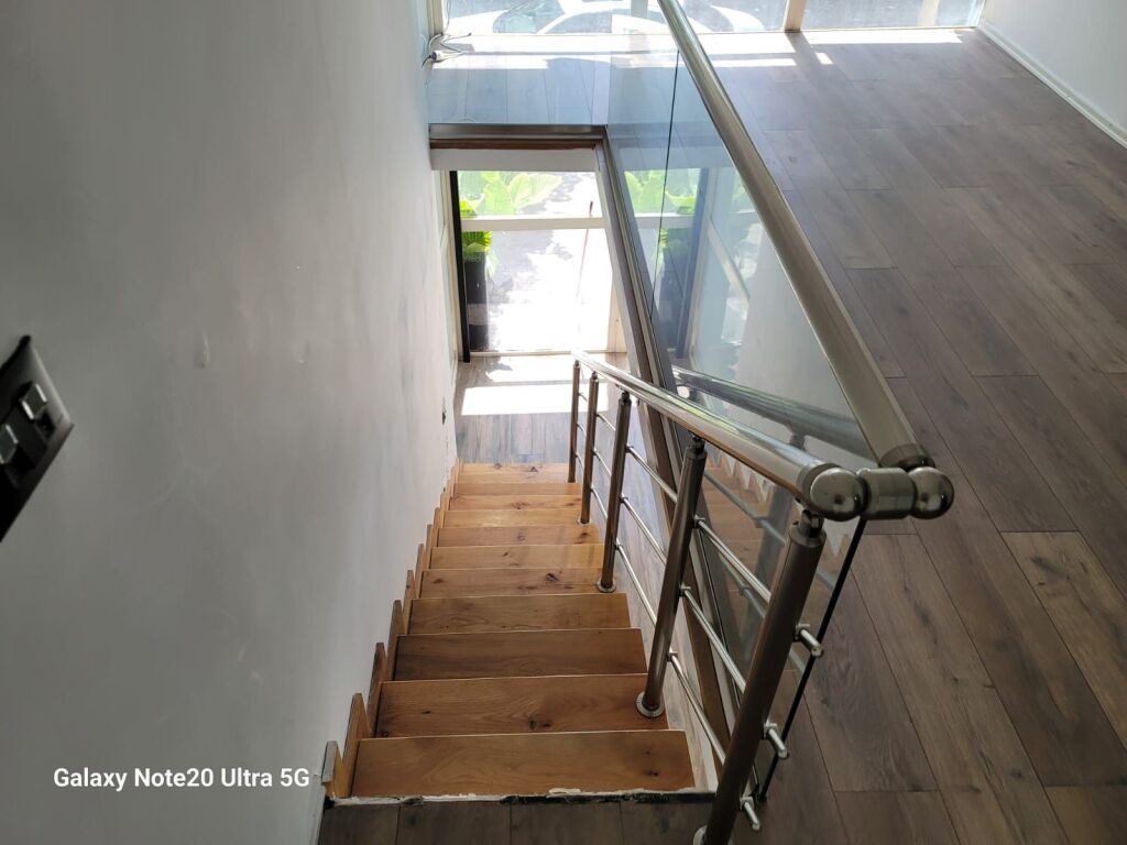 Shop for rent, near the Land Registry, ground floor