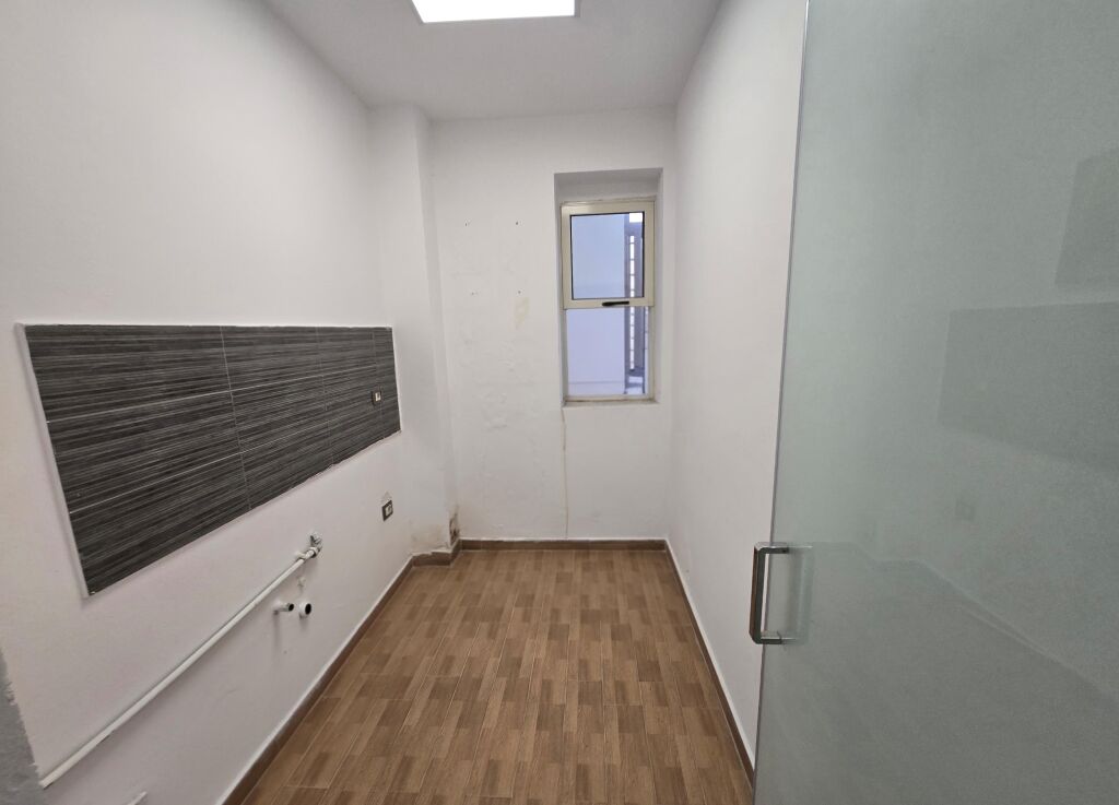 Office/Rent📍University Book, Bllok📌600€