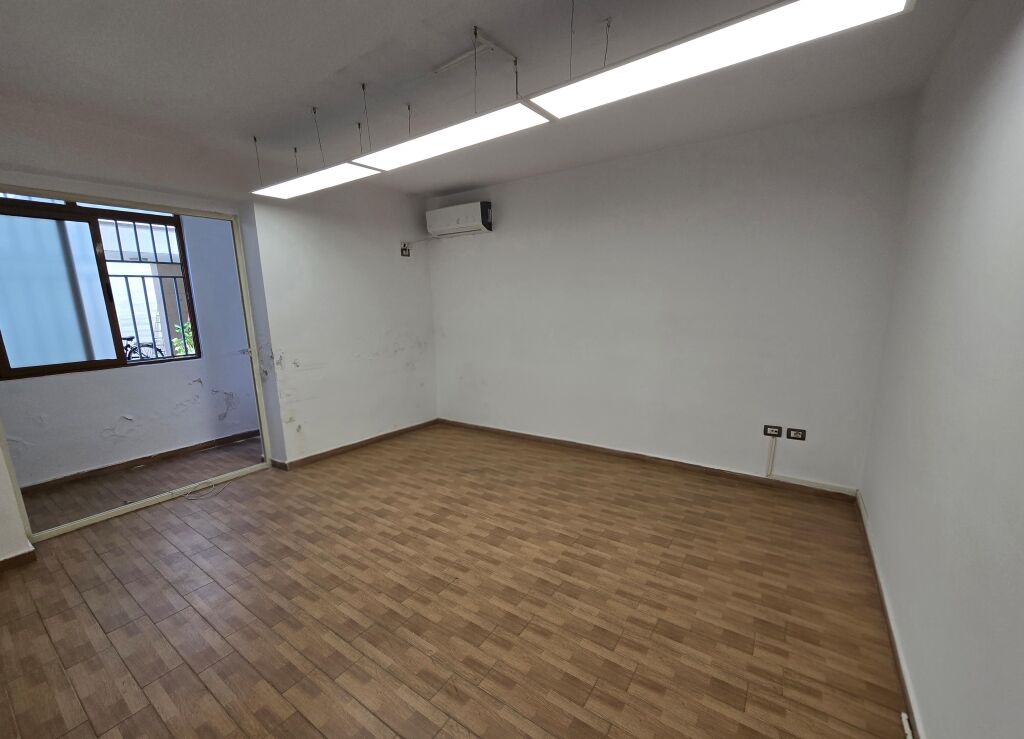 Office/Rent📍University Book, Bllok📌600€