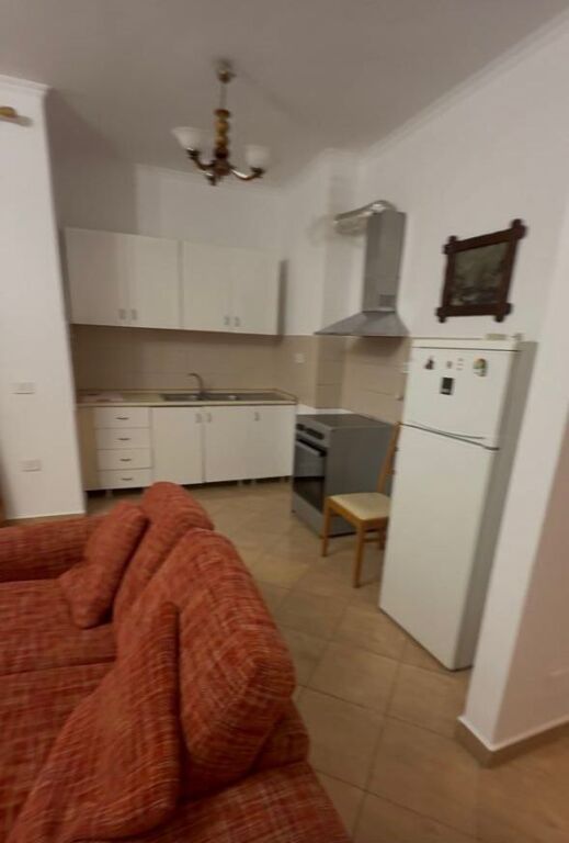 Jepet Me Qera Apartament 1+1+1 Ballkon