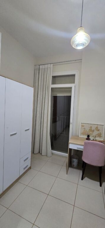 Apartament 2+1 me parkim te Kopshti Zoologjik per qira !