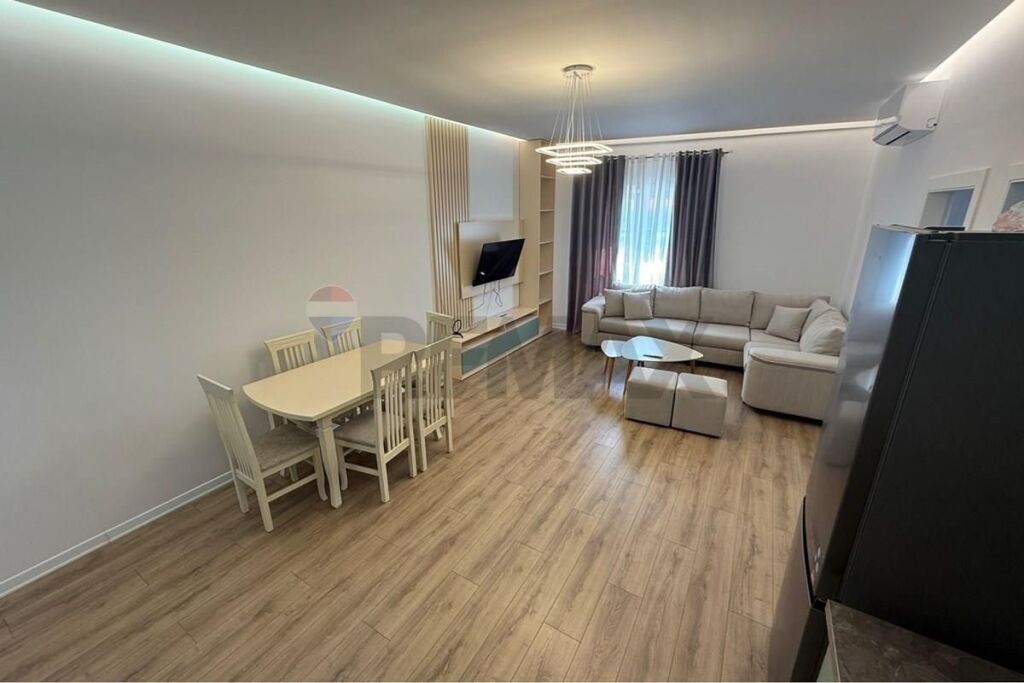 Condo/Apartment - For Rent/Lease - Rruga e Kavajës, Tiranë