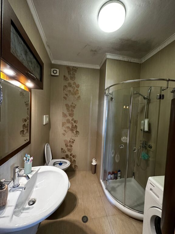 Apartament 2+1 per shitje te Tregu Elektrik !