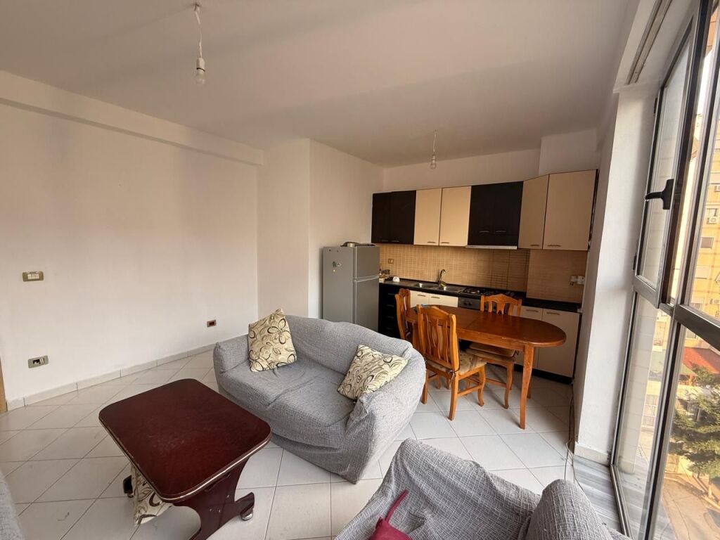 🏡 Apartment 2+1+2 with garage for rent in Astir