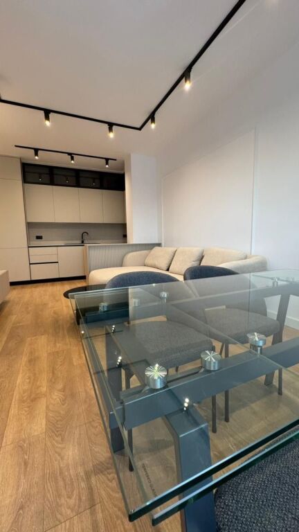 Apartament 1+1+ parkim ne Porcelan per qira !