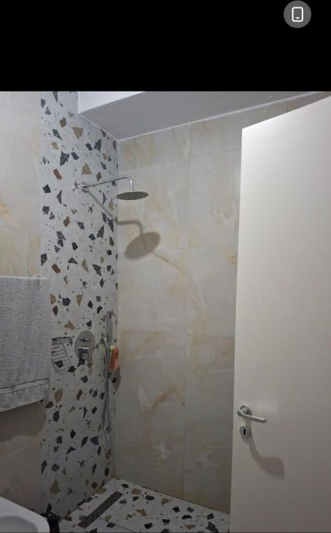 Apartment 1+1+ parking space for rent, Ali Dem at Kompleksi Mangalem 500 Thousand old lek