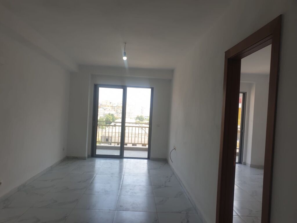 Appartamento 3+1+2 Vuoto in affitto Kombinat !