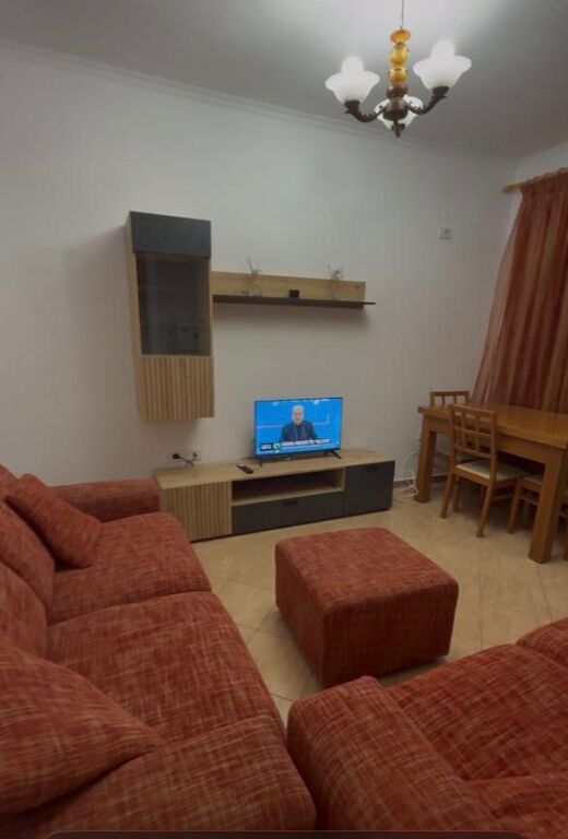 Jepet Me Qera Apartament 1+1+1 Ballkon