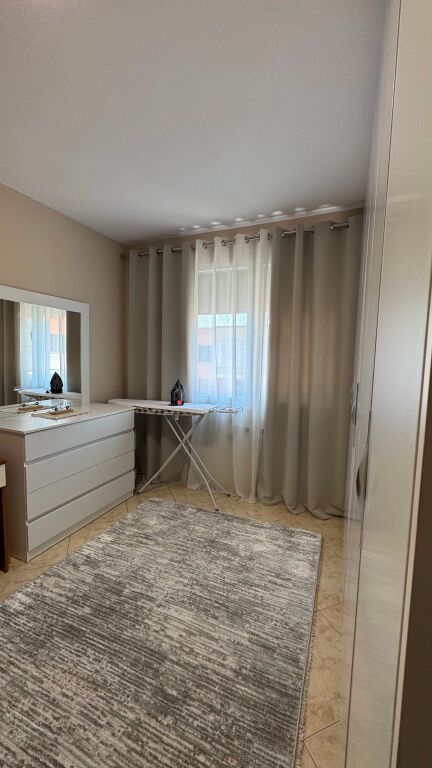 Jepet me qira 2+1 tek 21 dhjetori