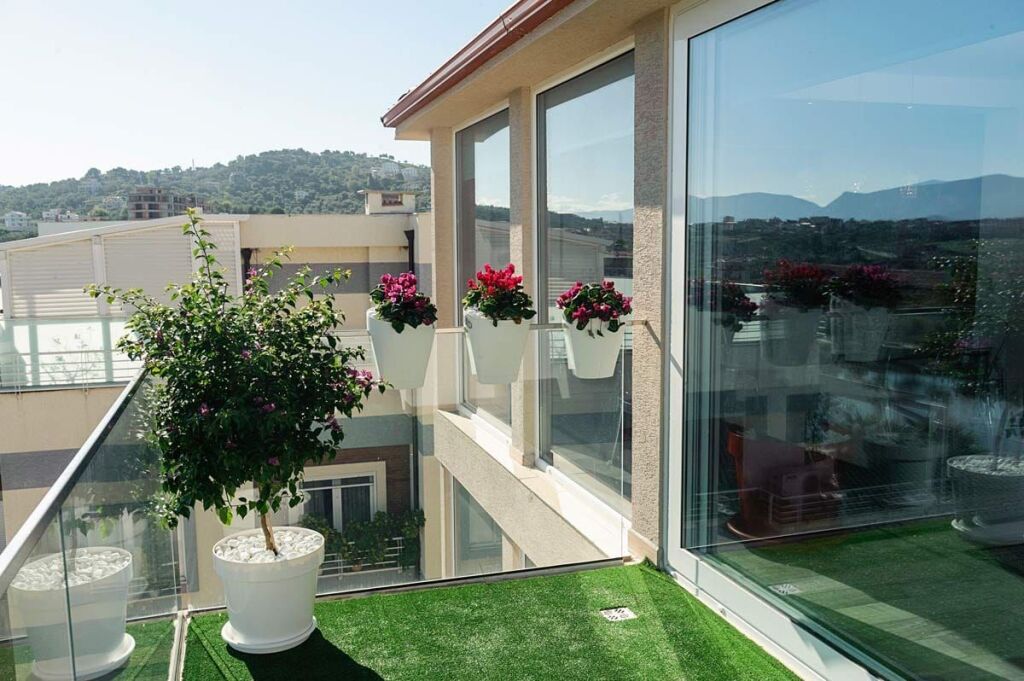 🌇Shitet Penthouse Luksoz 2+1+2 tek Liqeni i Thatë🌄