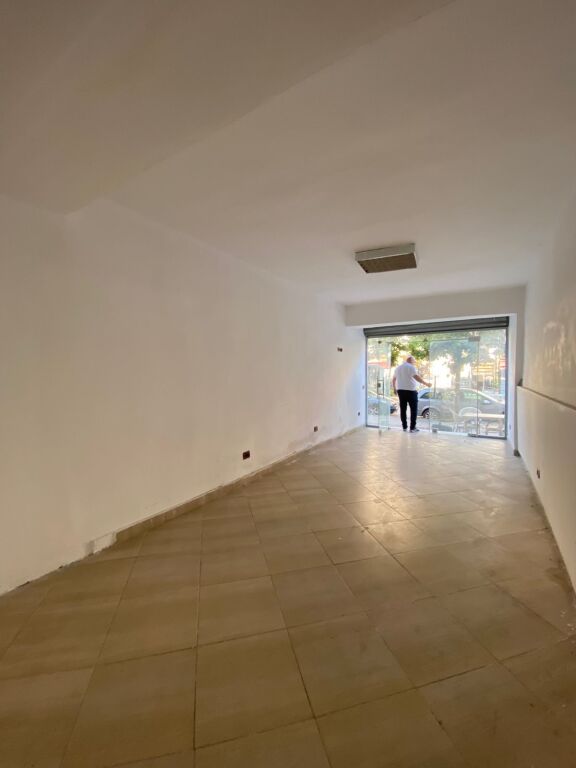 IN AFFITTO: Locale Commerciale su Strada Principale (Durrës)
