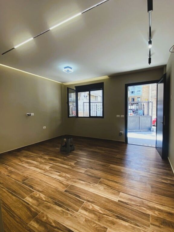 🏢 FOR RENT BUSINESS PREMISES – 21 Dhjetori, near Square 21