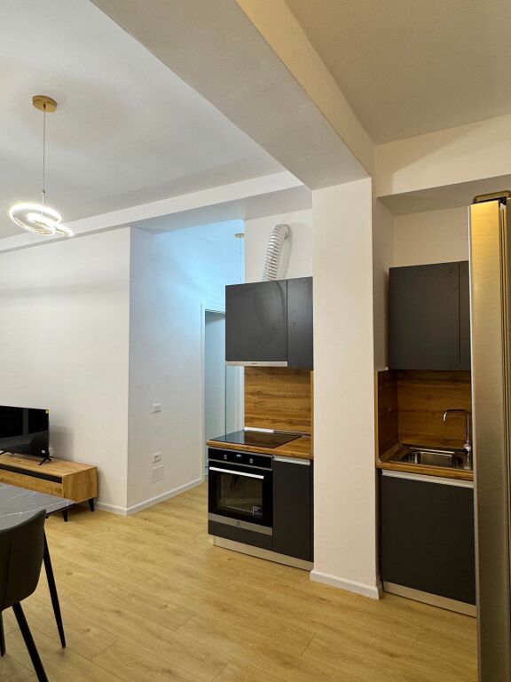 Jepet me qira apartament 2+1