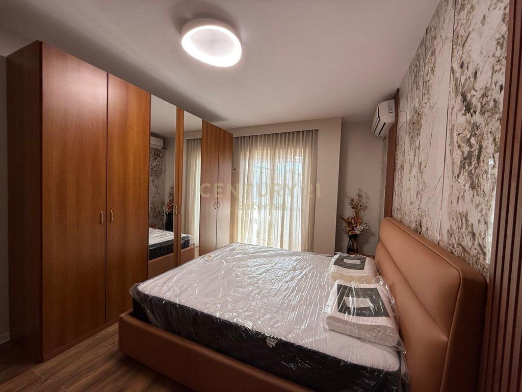 Apartament 2+1+2 Për Shitje në Rrugën Mine Peza, Tiranë