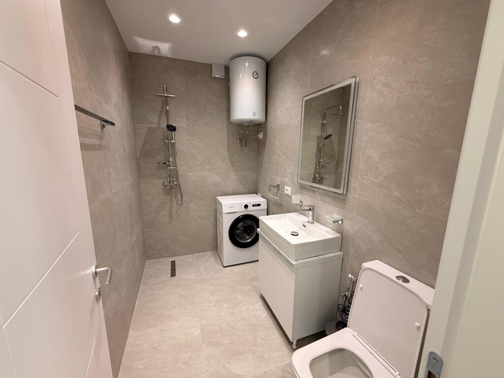 Apartment 2+1 for sale in Myslym Shyri !
