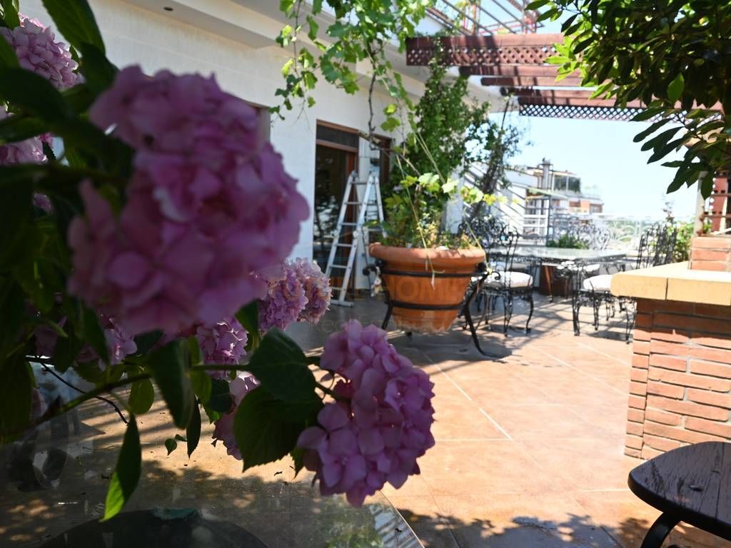 PENTHOUSE 3+1+3+VERANDAS+TERRACE+STORAGE+PARKING for sale in the Kodra e Diellit area