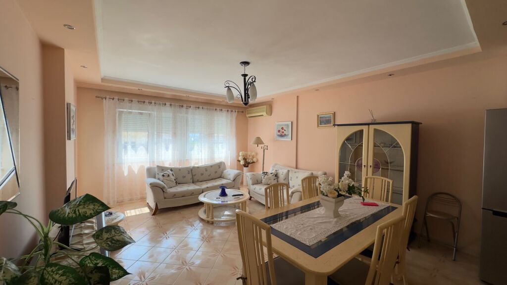 Affitto, Appartamento 2+1+2, Via Elbasan, Tirana. Empire71040