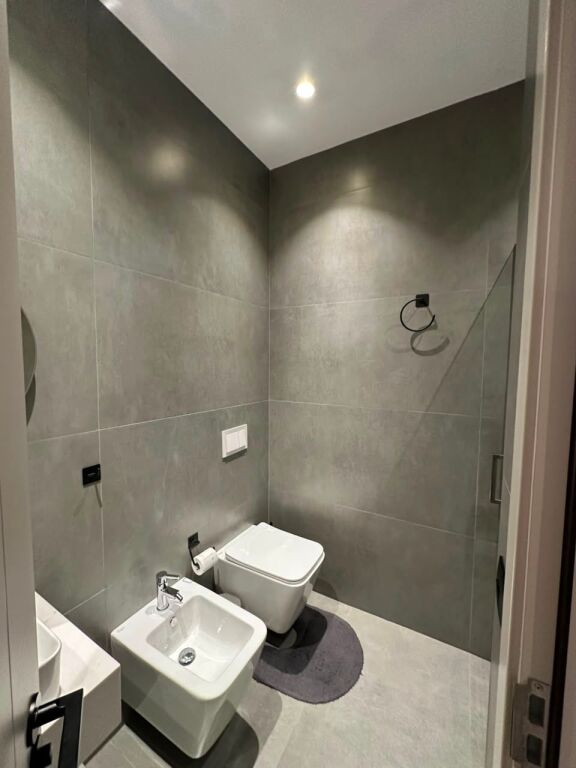 Jepet me qira apartament 2+1