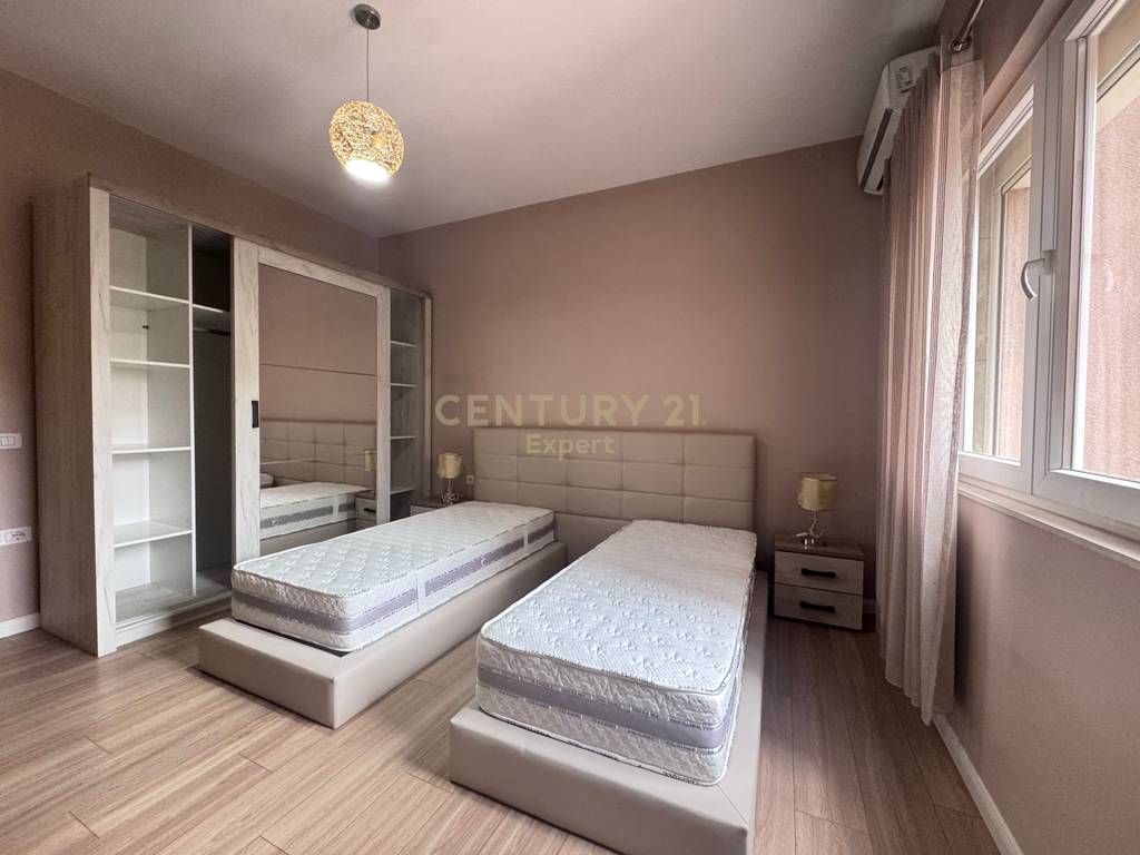 Appartamento 2+1+2 in vendita a Liqeni i Thate