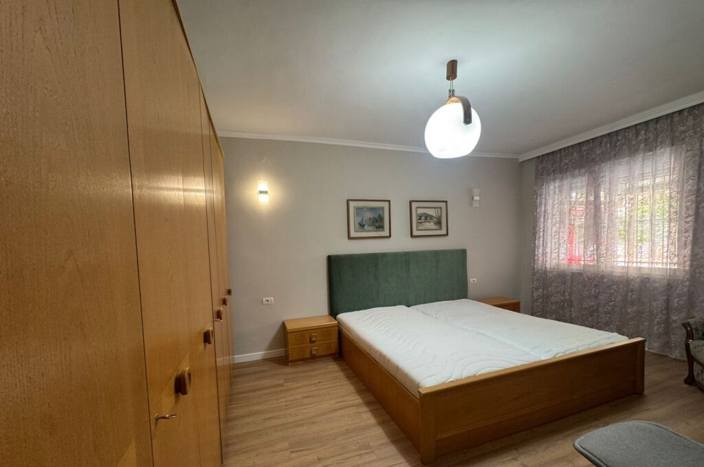 Qera | Apartament 2 + 1 | Blloku | 800 €/muaj