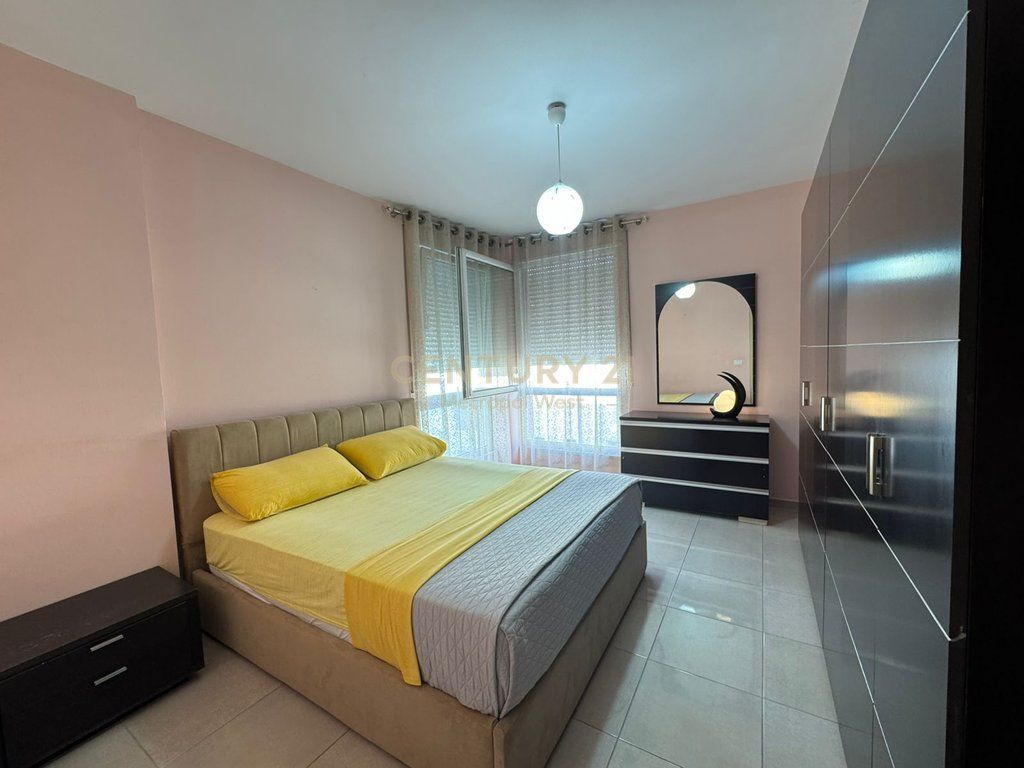 Ristorante Durazzo, appartamento 2+1+2 in affitto 600 € /Mese