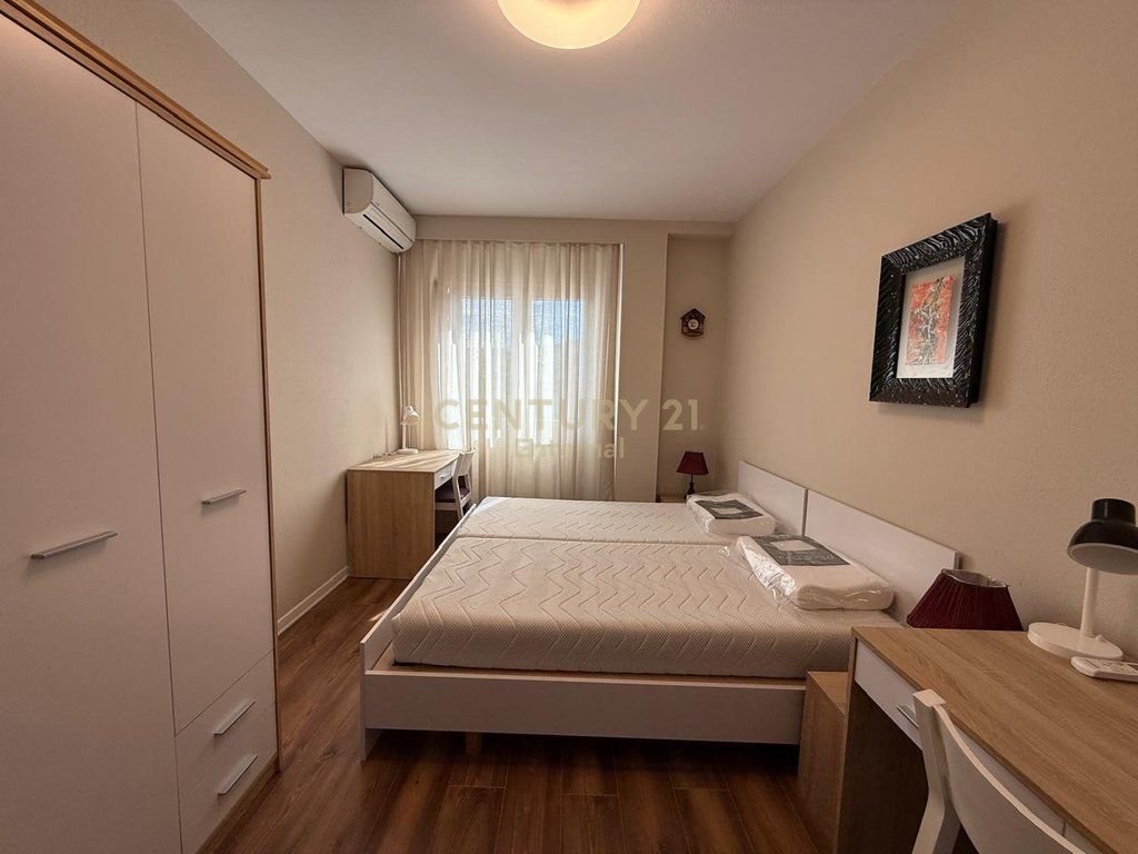 Apartament 2+1+2 Për Shitje në Rrugën Mine Peza, Tiranë