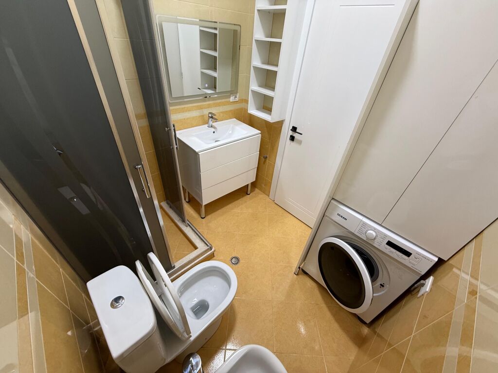 Jepet me qira super apartament 1+1 tek Kopshti Botanik