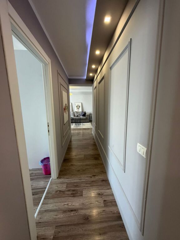 Apartament 1+1 per shitje, ne Bllok !