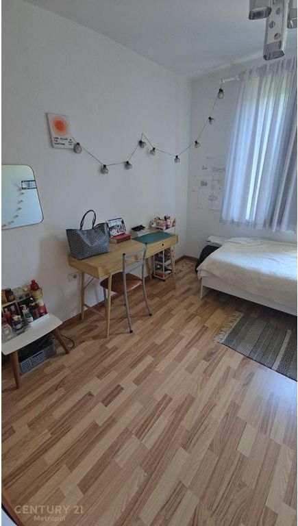 SHITET APARTAMENT 2+1, PËRBALLË ME SHKOLLEN "HARRY FULTZ"! 135,000 €