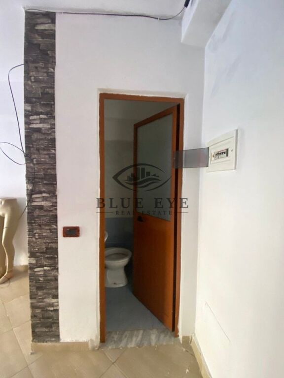 FOR RENT: Commercial Space 35 m²