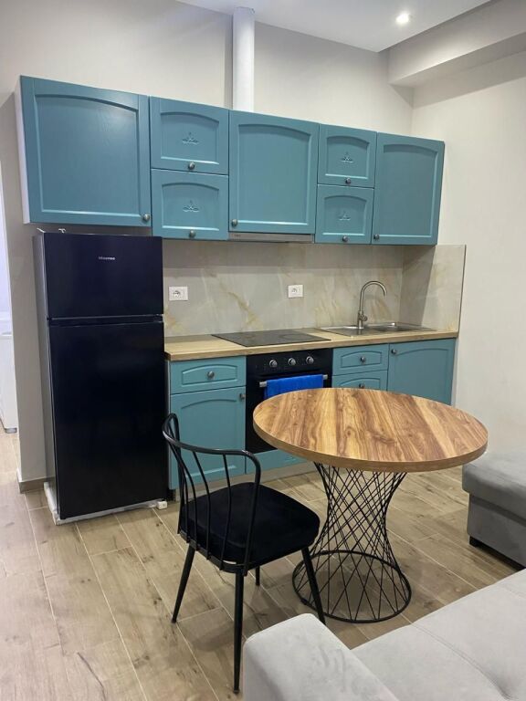 Apartament 1+1 per qera Tek Vilat Gjermane !