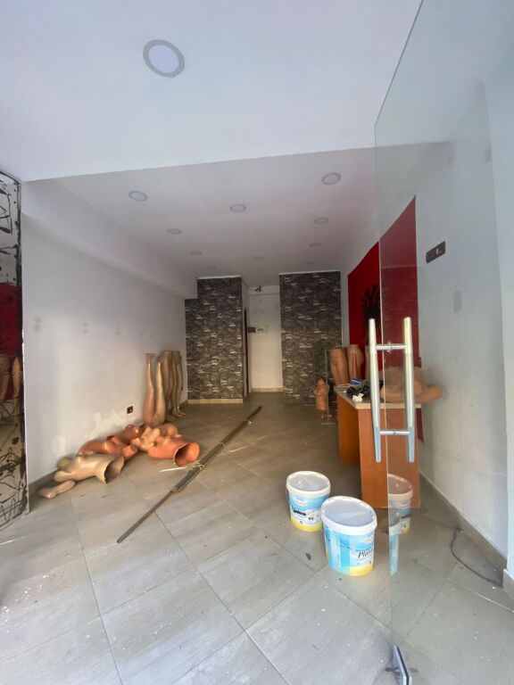 FOR RENT: Business Premises in Durrës!