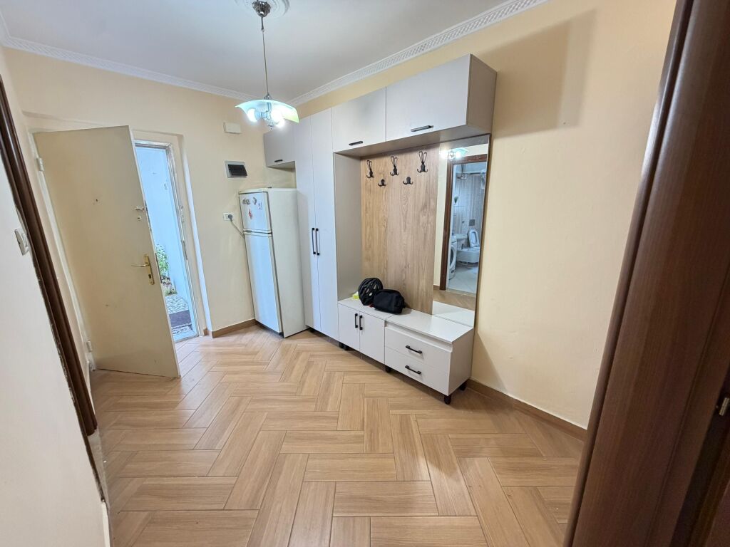 🏠 Jepet me qera Apartament 1+1 Tek Mine Peza