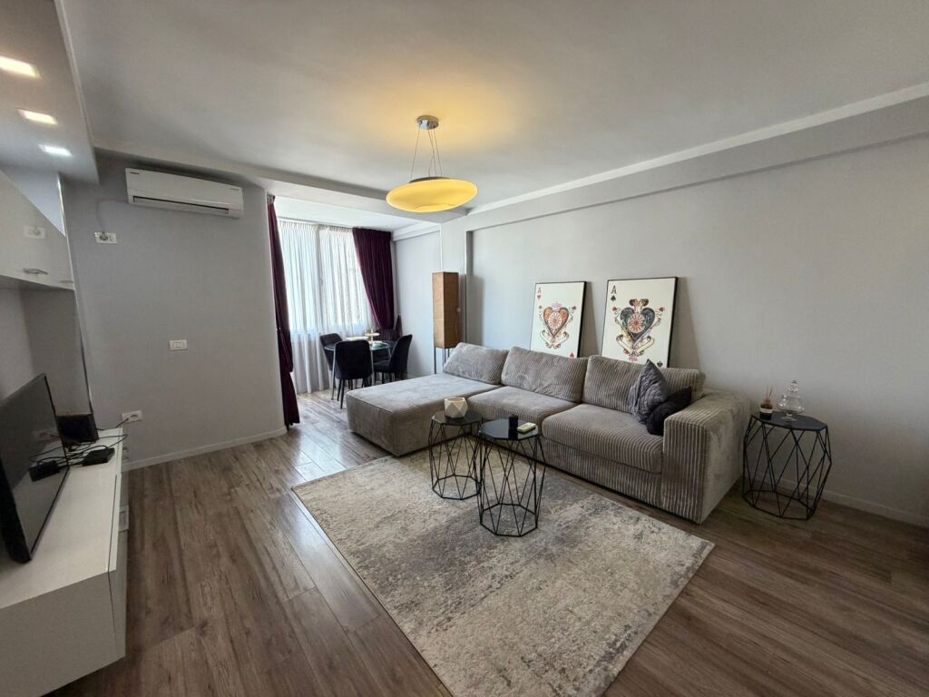 Apartament 1+1 per shitje, ne Bllok !