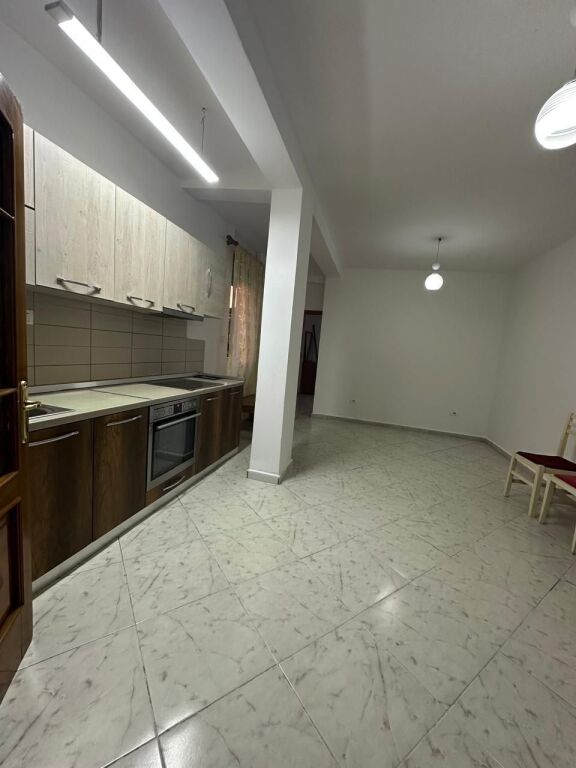 Qera | Shtëpi private 1 + 1 | Paskuqan | 250 €/muaj