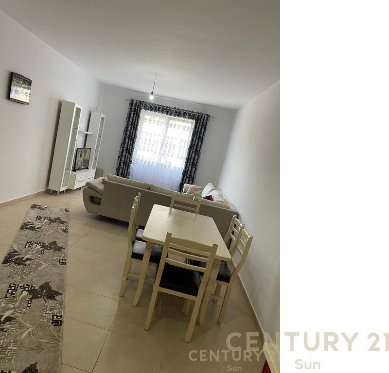 Shitet apartament 3+1+2 ne Kinostudio !