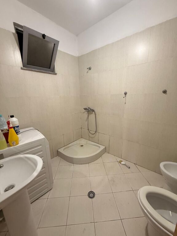 🏡 Apartment 2+1+2 with garage for rent in Astir