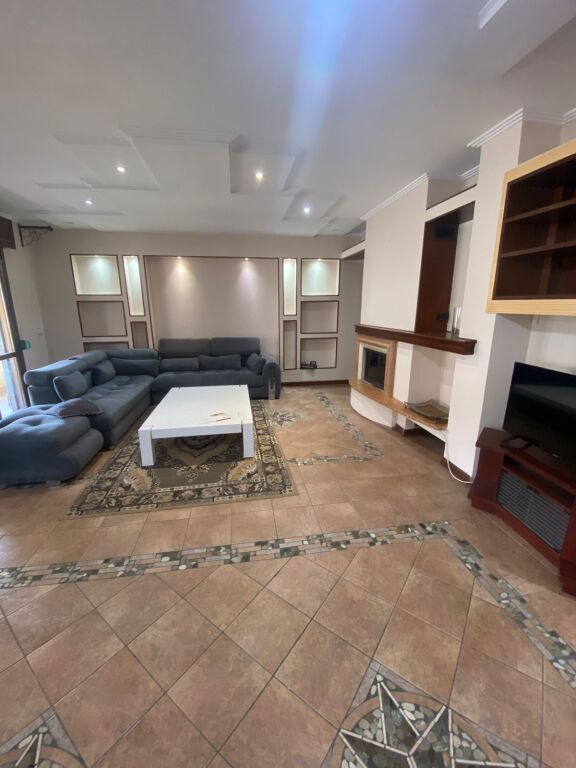 Rent | Apartament 3 + 1 | Komuna e Parisit | 1100 €/month