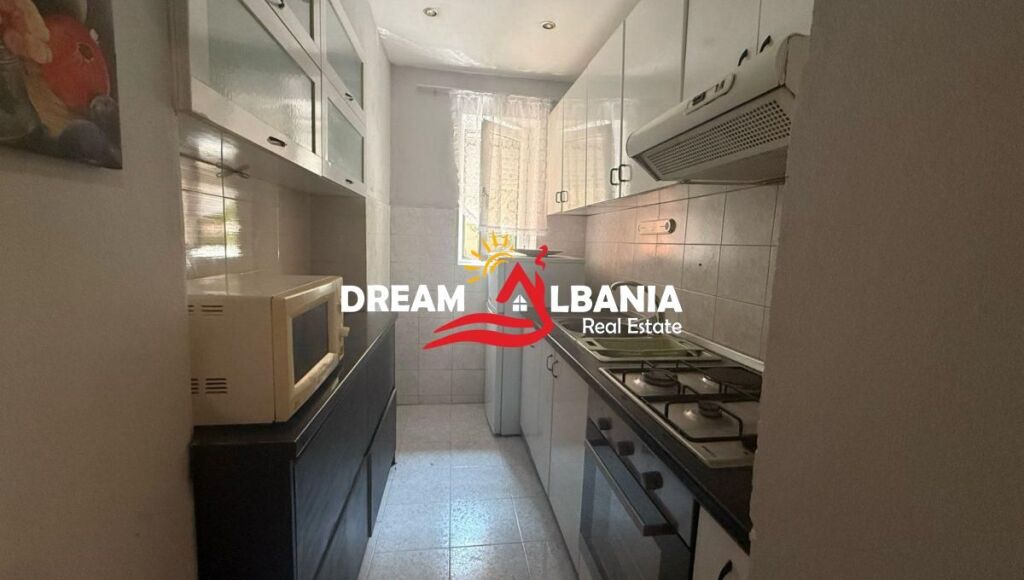 Apartament 2+1 me qera tek Pazari i Ri, Rruga Tefta Tashko Koco (ID 4229443)