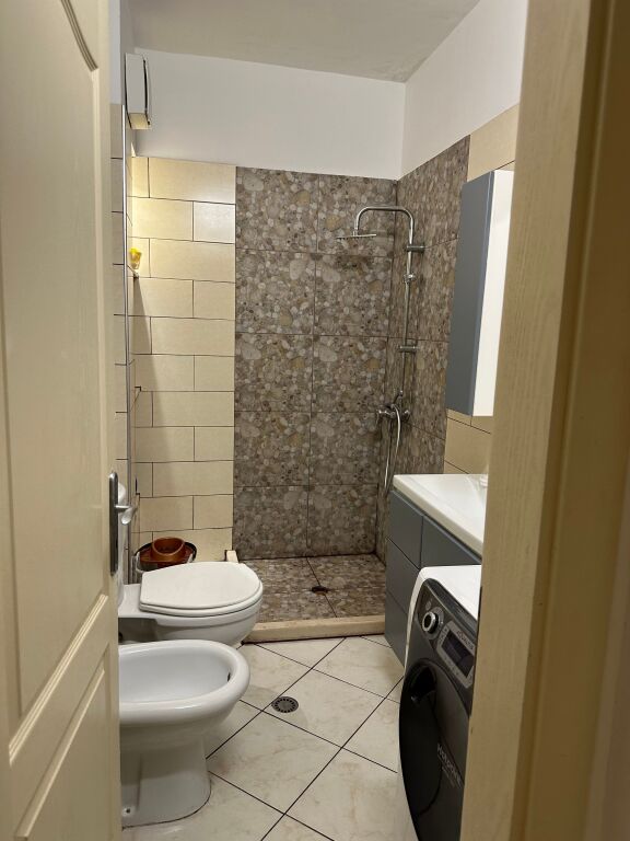 Super 1+1 ad Astir vicino a Vila L