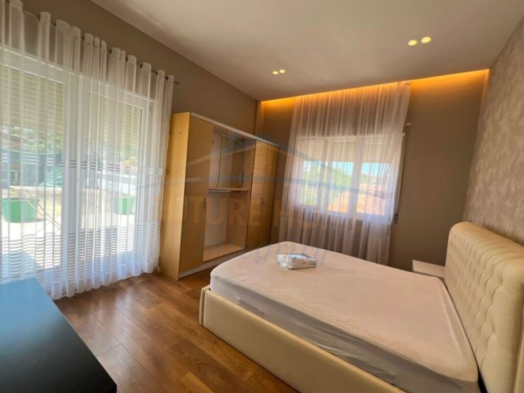 Rent, Duplex 2+1+Veranda, Selitë, Tirana.