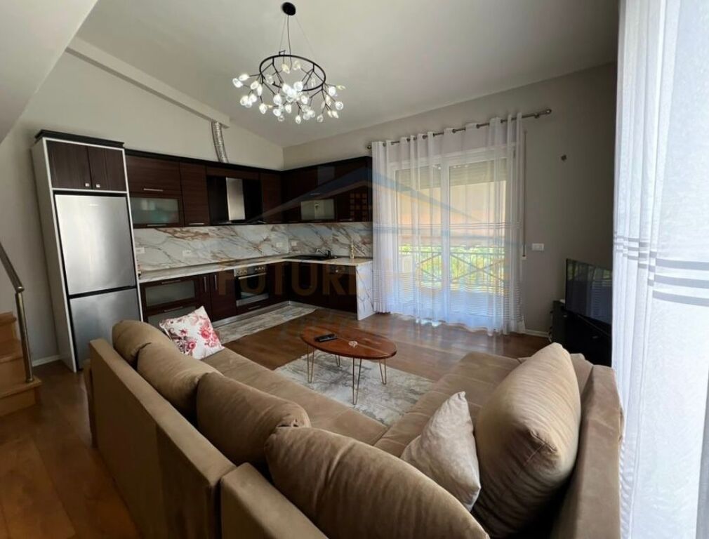 Rent, Duplex 2+1+Veranda, Selitë, Tirana.