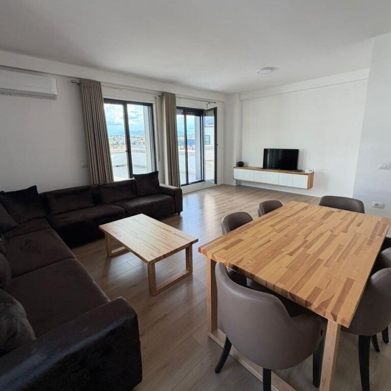 🏡✨ **SHITET APARTAMENT 2+1+2 + VERANDË TË MADHE – Rezidenca Erli, Porcelan** ✨🏡