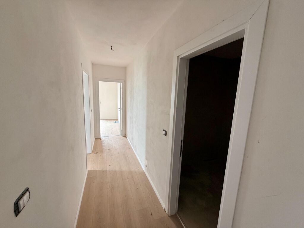 IN VENDITA Appartamento 2+1 📍 Garden Residence Turdiu, Ex Campo di Aviazione